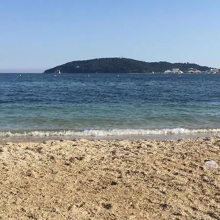 Goeland 3, Classe Climatise, Wifi, Terrasses Petite Vue Laterale Au 3 Eme Etage Sans Ascenseur Toulon